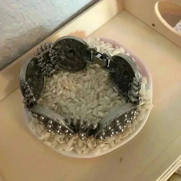 Rare gladiator game of thrones medieval style bracelet with clasp medallion - Picture 2 of 5